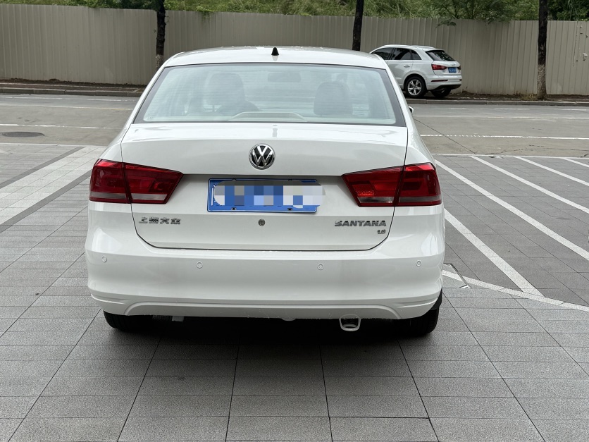 Volkswagen Santana 2013 car image #8