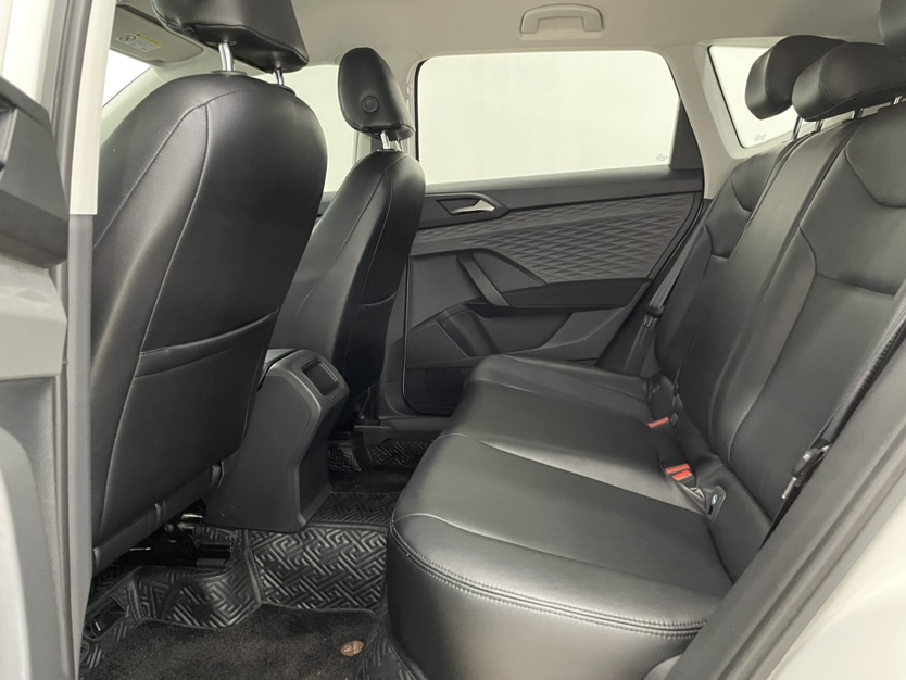 Volkswagen Tharu 2021 car image #3