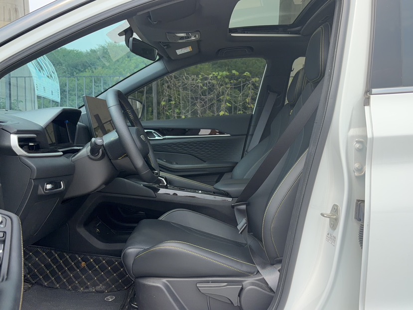 GEELY Coolray 2025 car image #7
