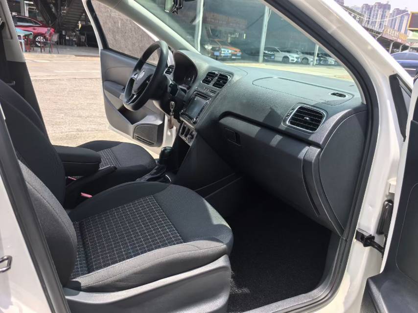 Volkswagen Polo 2016 #6 Volkswagen Polo 2016 car image #6