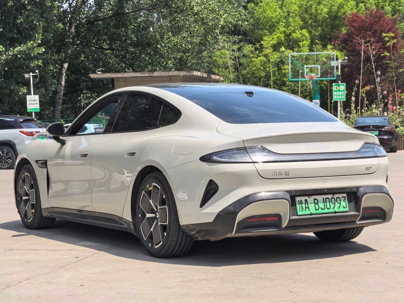 MI SU7 2025 car image #2