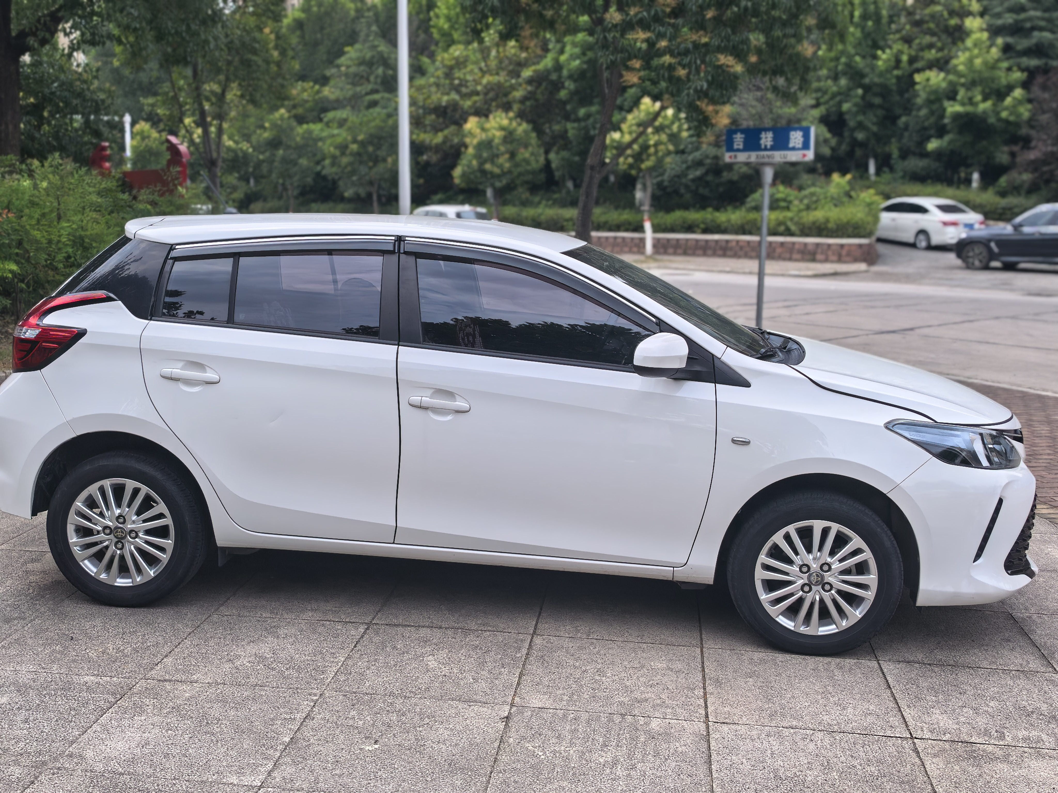 Toyota Vios FS 2019 #3 Toyota Vios FS 2019 car image #3