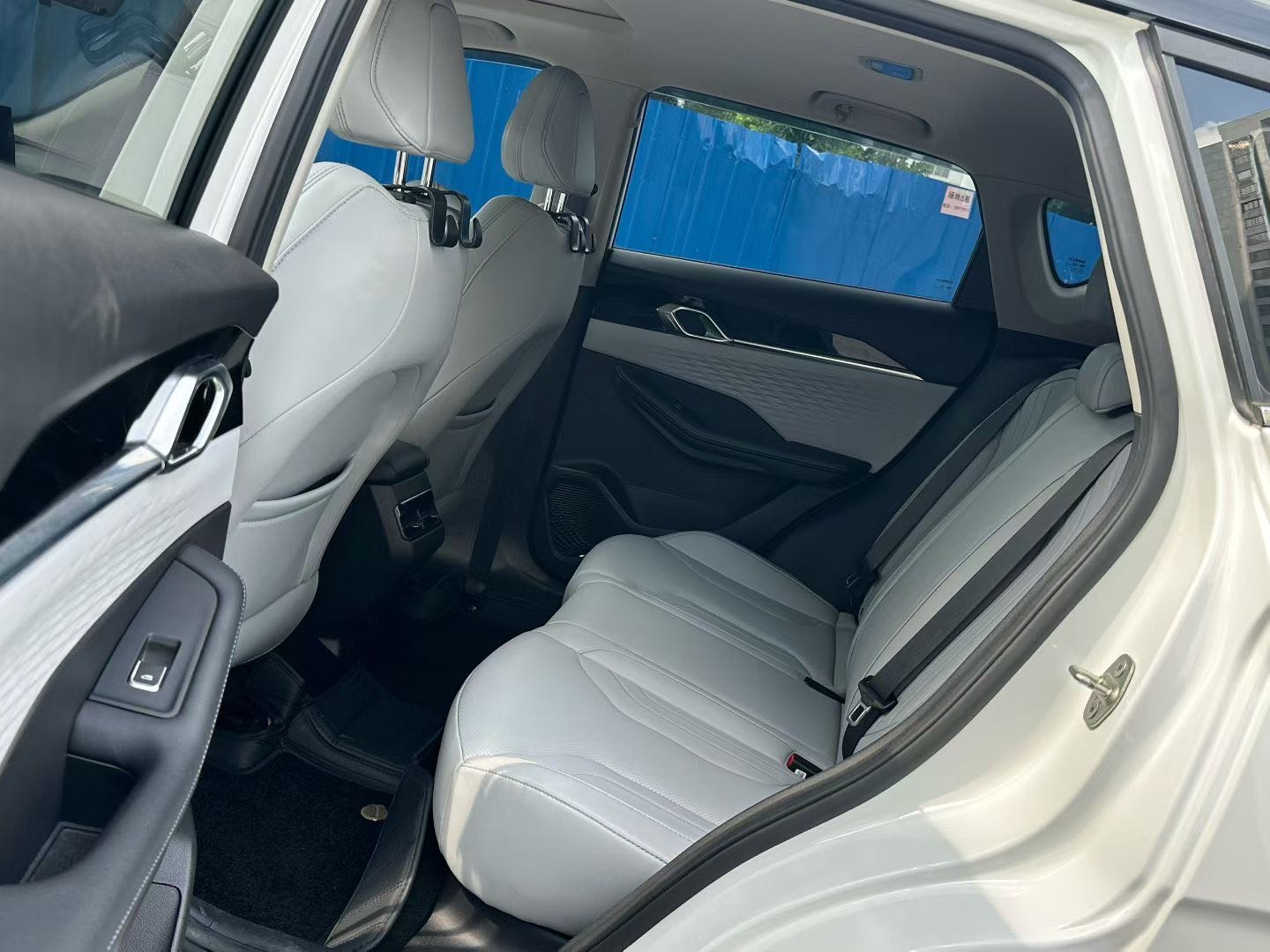 GEELY Coolray 2025 immagine di auto #7