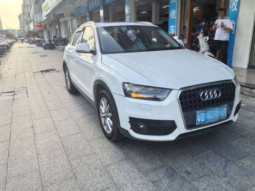 Audi Q3 2015 #3 Audi Q3 2015 car image #3