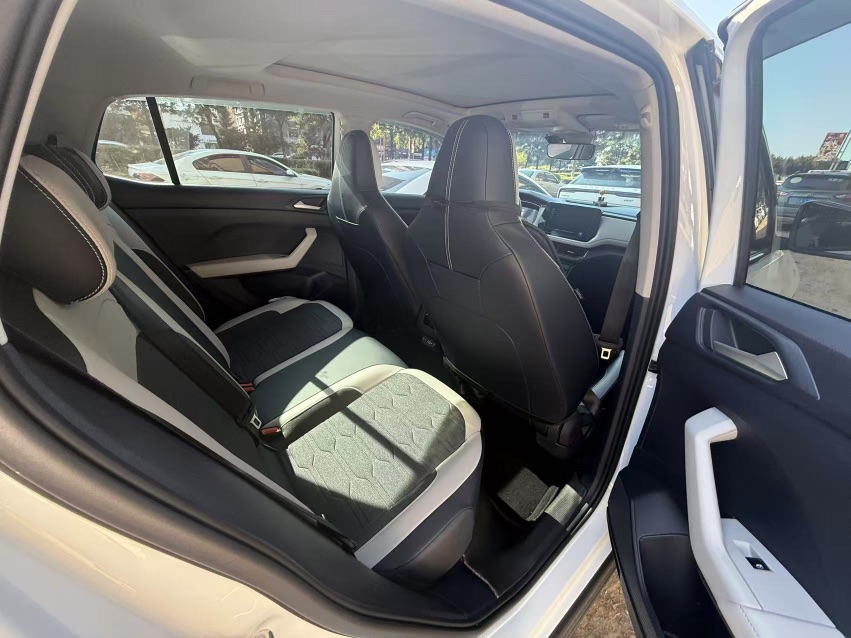 Volkswagen Tharu 2025 car image #4