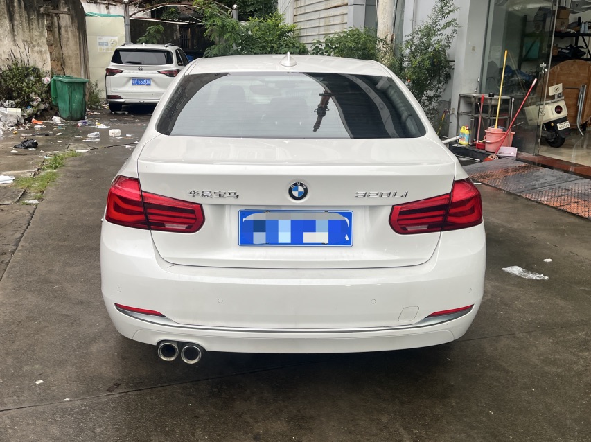 BMW 3 Series 2018 car image #5