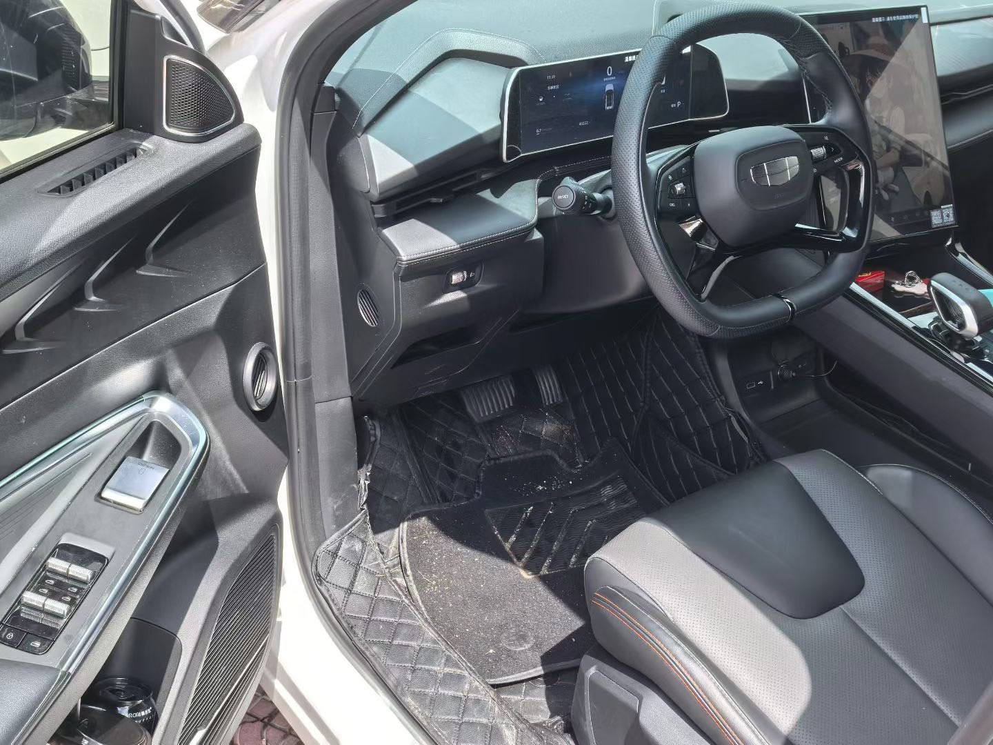 GEELY Boyue 2023 car image #4