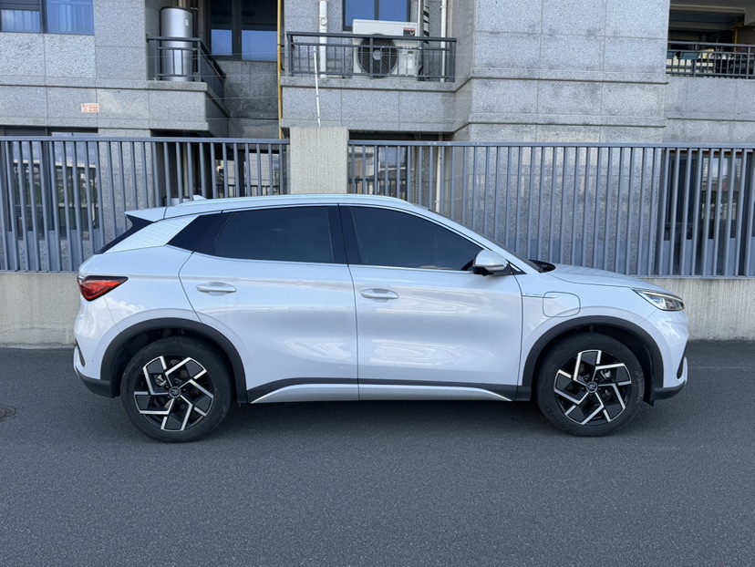 BYD Yuan Plus 2023 #3 BYD Yuan Plus 2023 car image #3