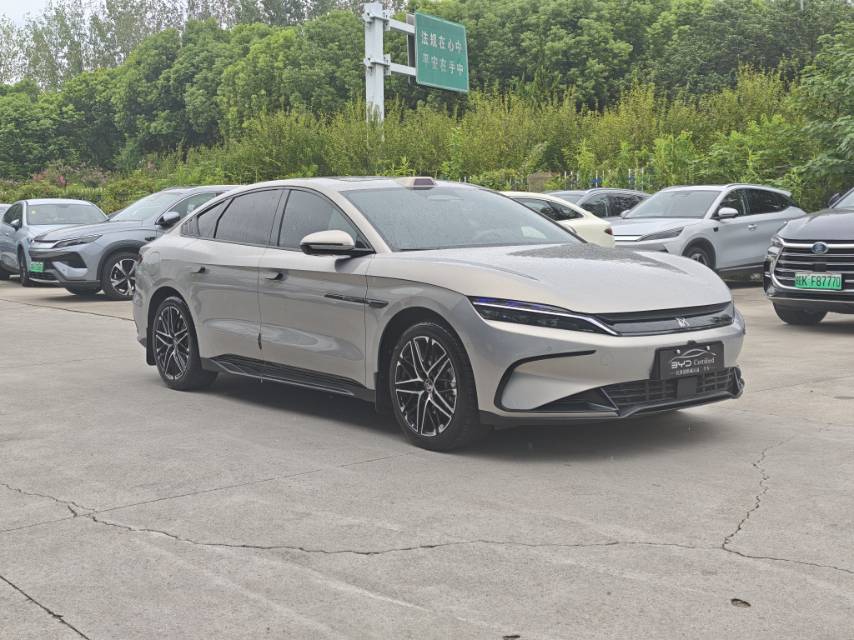 BYD Han 2025 immagine di auto #3