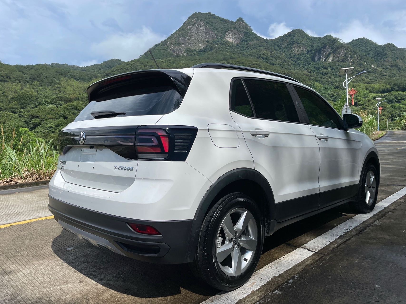 Volkswagen T-Cross 2020 car image #8