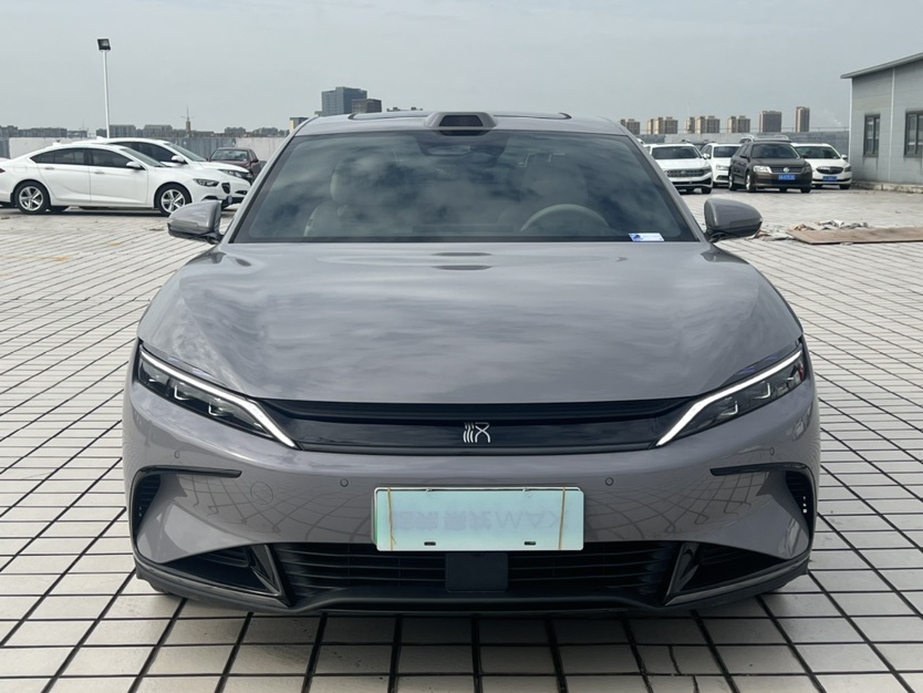 BYD Han 2025 immagine di auto #2