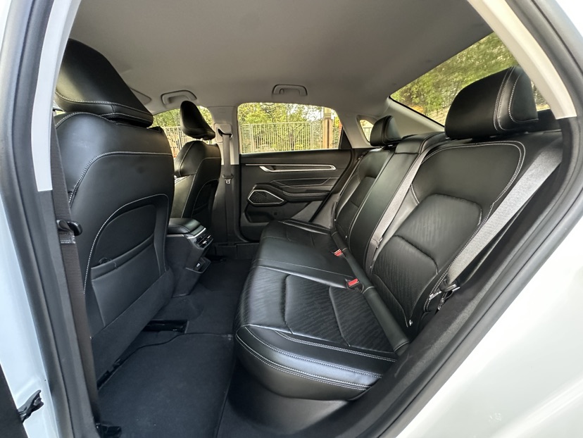 GEELY Emgrand 2023 car image #6