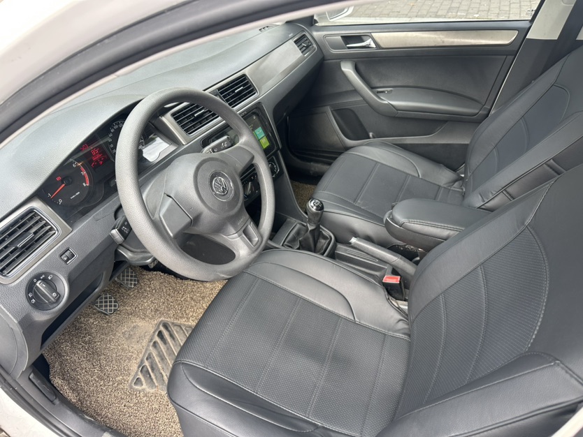 Volkswagen Santana 2015 car image #4