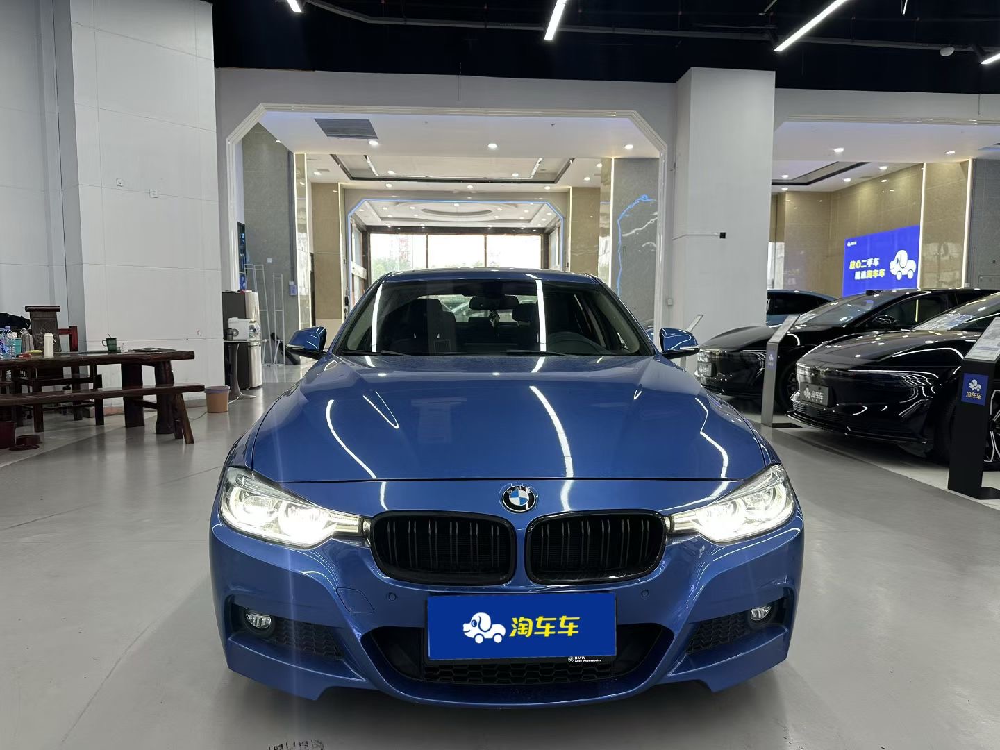 BMW 3 Series 2018 #2 BMW 3 Series 2018 car image #2