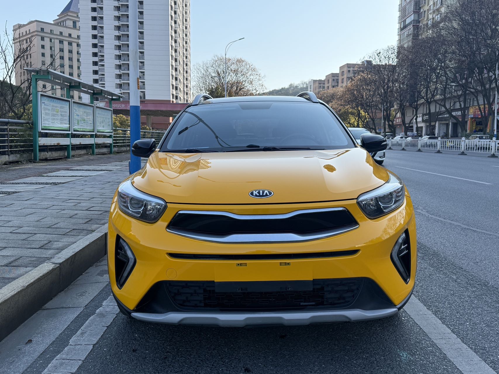 Kia KX1 2020 car image #2