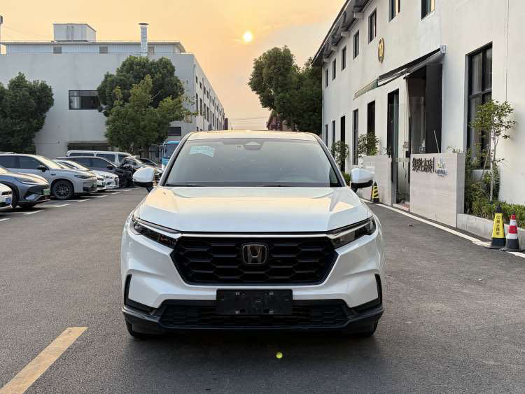 Honda CR-V 2023 car image #2