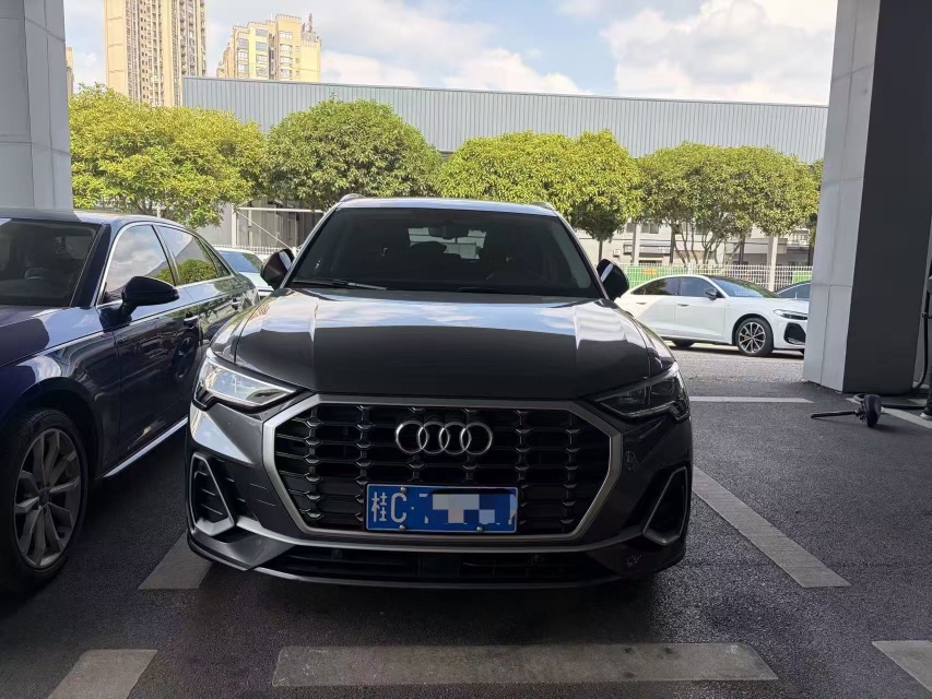 Audi Q3 2022 #3 Audi Q3 2022 car image #3