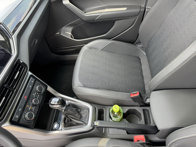 Volkswagen T-Cross 2022 #18 Volkswagen T-Cross 2022 car image #18