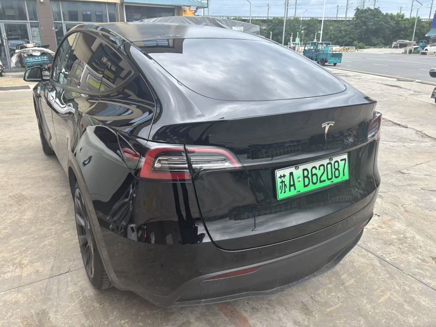 Tesla Model Y 2022 #6 Tesla Model Y 2022 car image #6