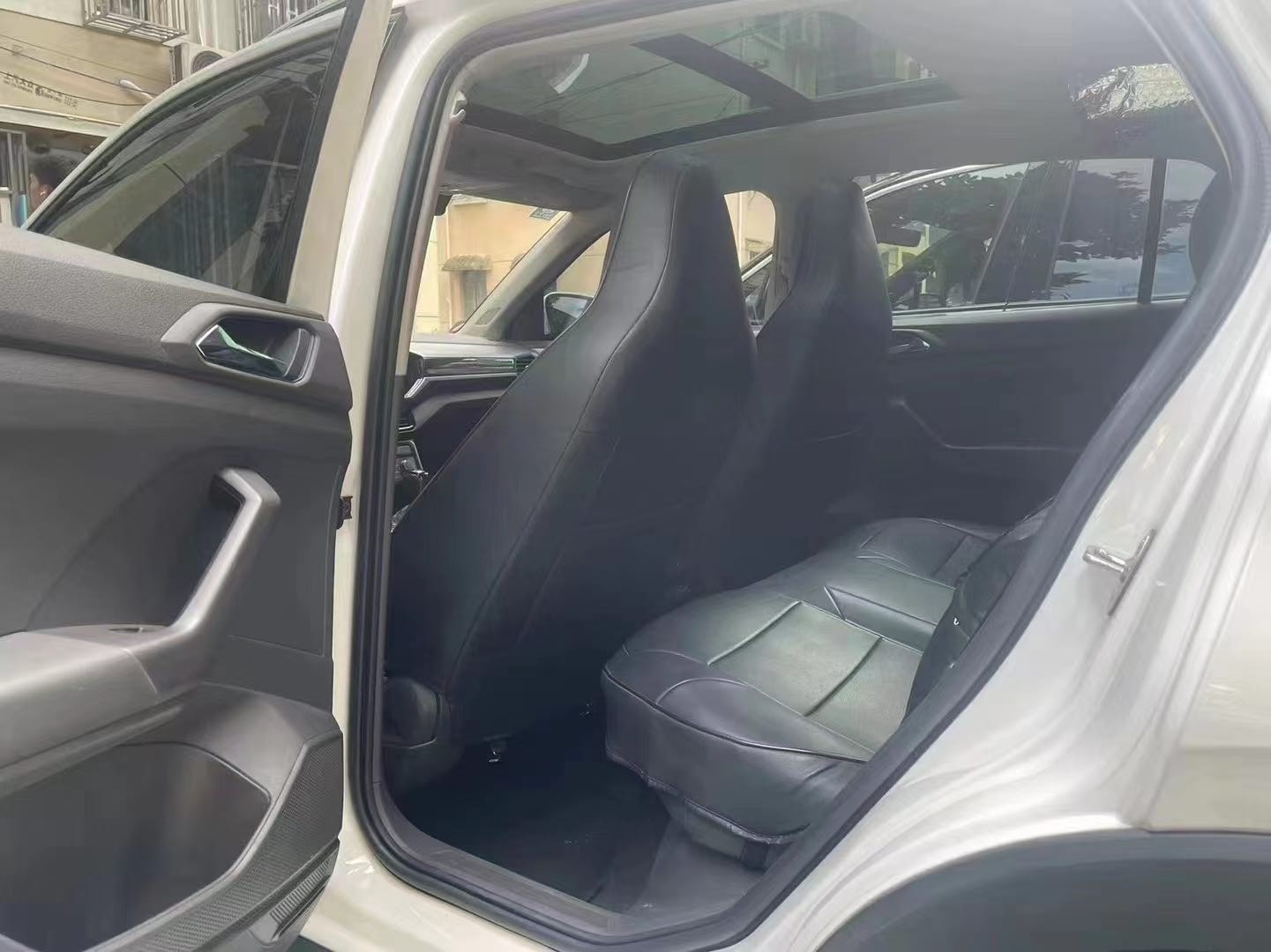 Volkswagen T-Cross 2020 car image #6