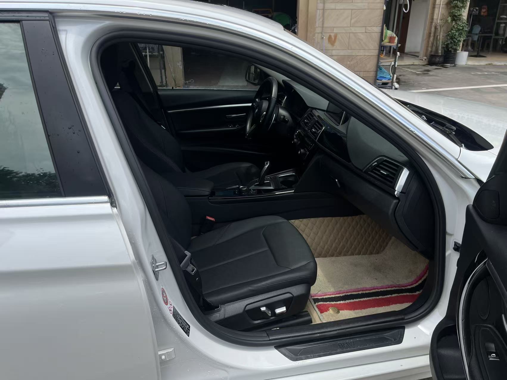 BMW 3 Series 2017 #5 BMW 3 Series 2017 car image #5