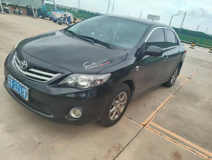 Toyota Corolla 2013 Toyota Corolla 2013 car image