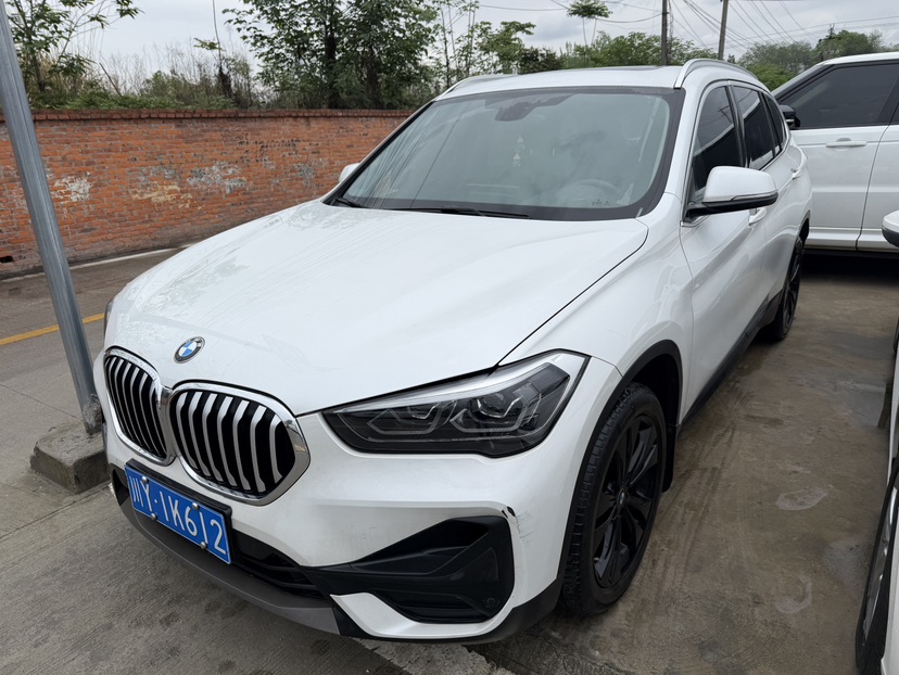 BMW X1 2021 BMW X1 2021 car image