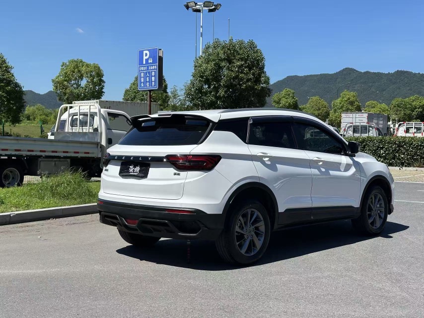 GEELY Coolray 2024 car image #3