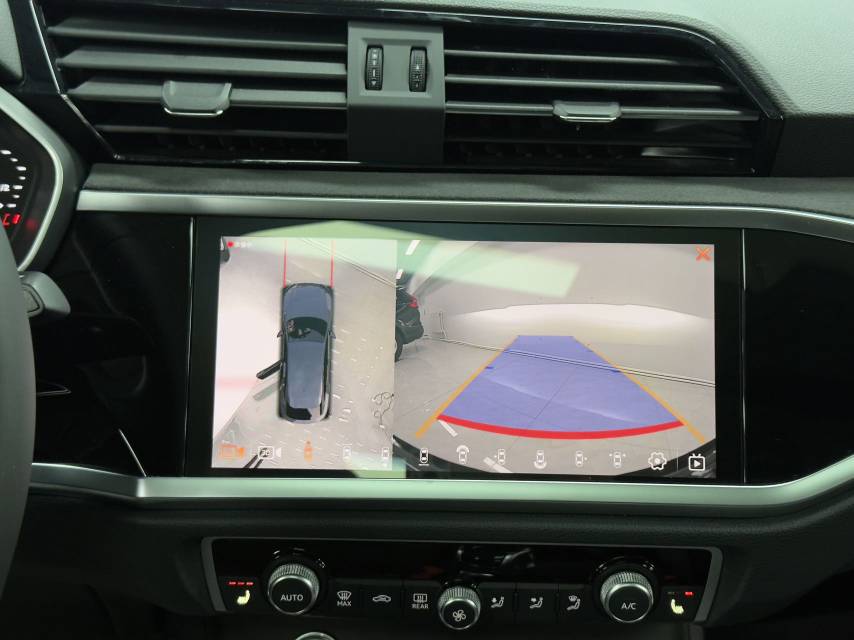 Audi Q3 2023 car image #6