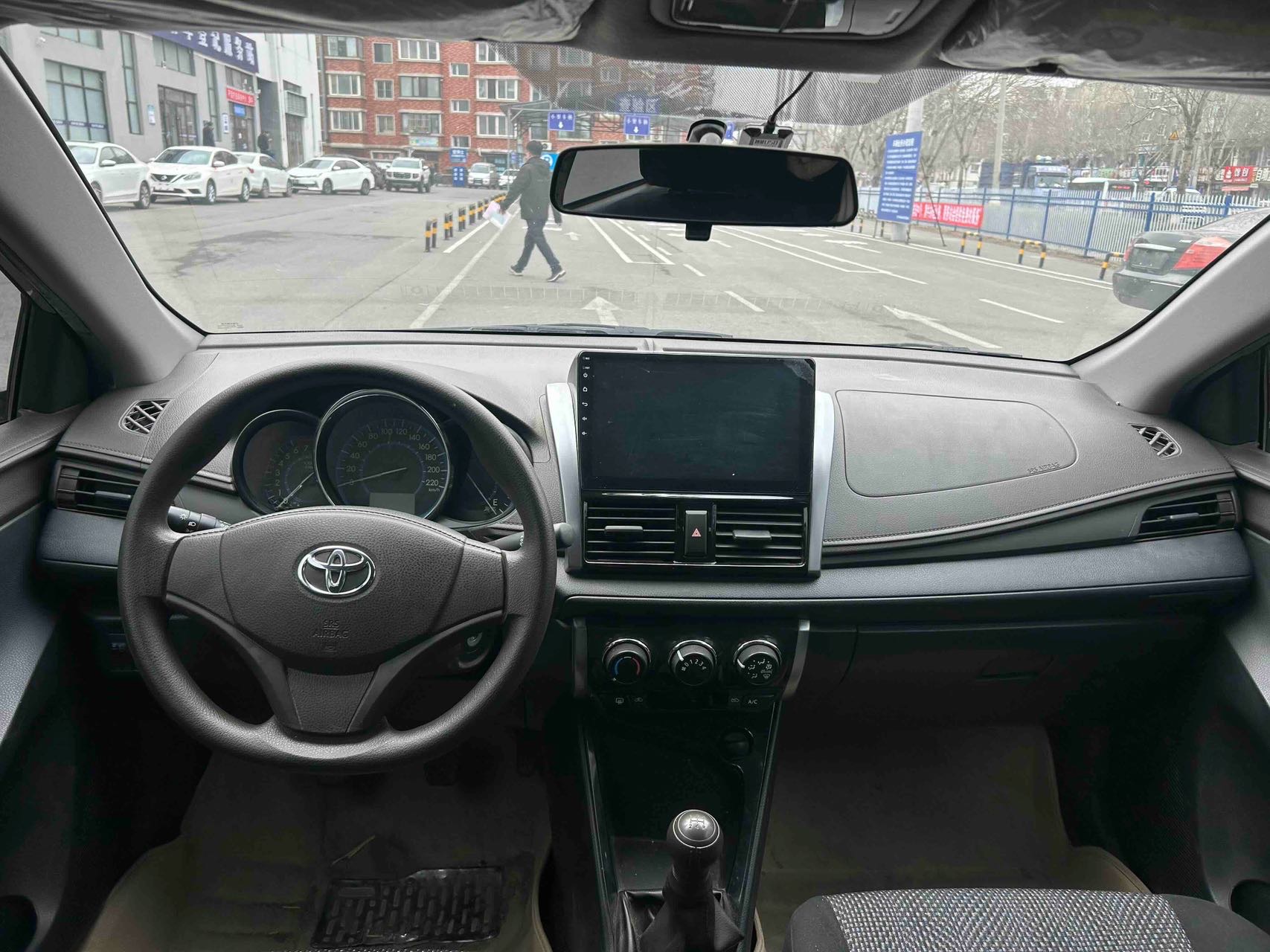 Toyota Vios 2015 #6 Toyota Vios 2015 car image #6