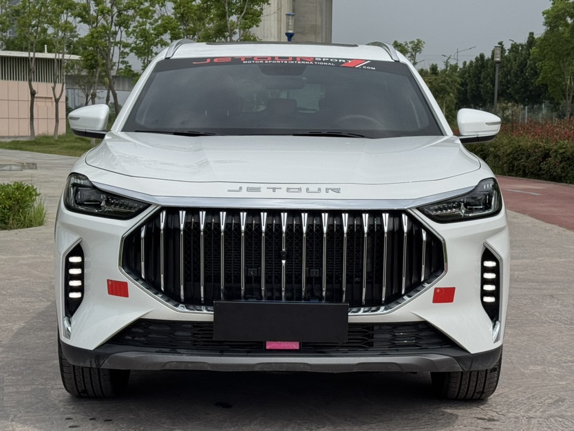 Jetour X70 PLUS 2023 car image #2