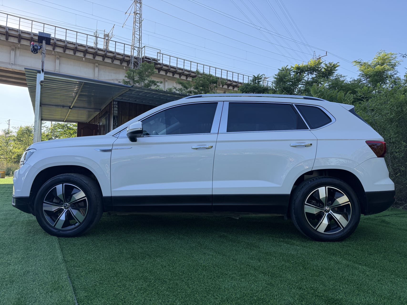 Volkswagen Tharu 2022 car image #7