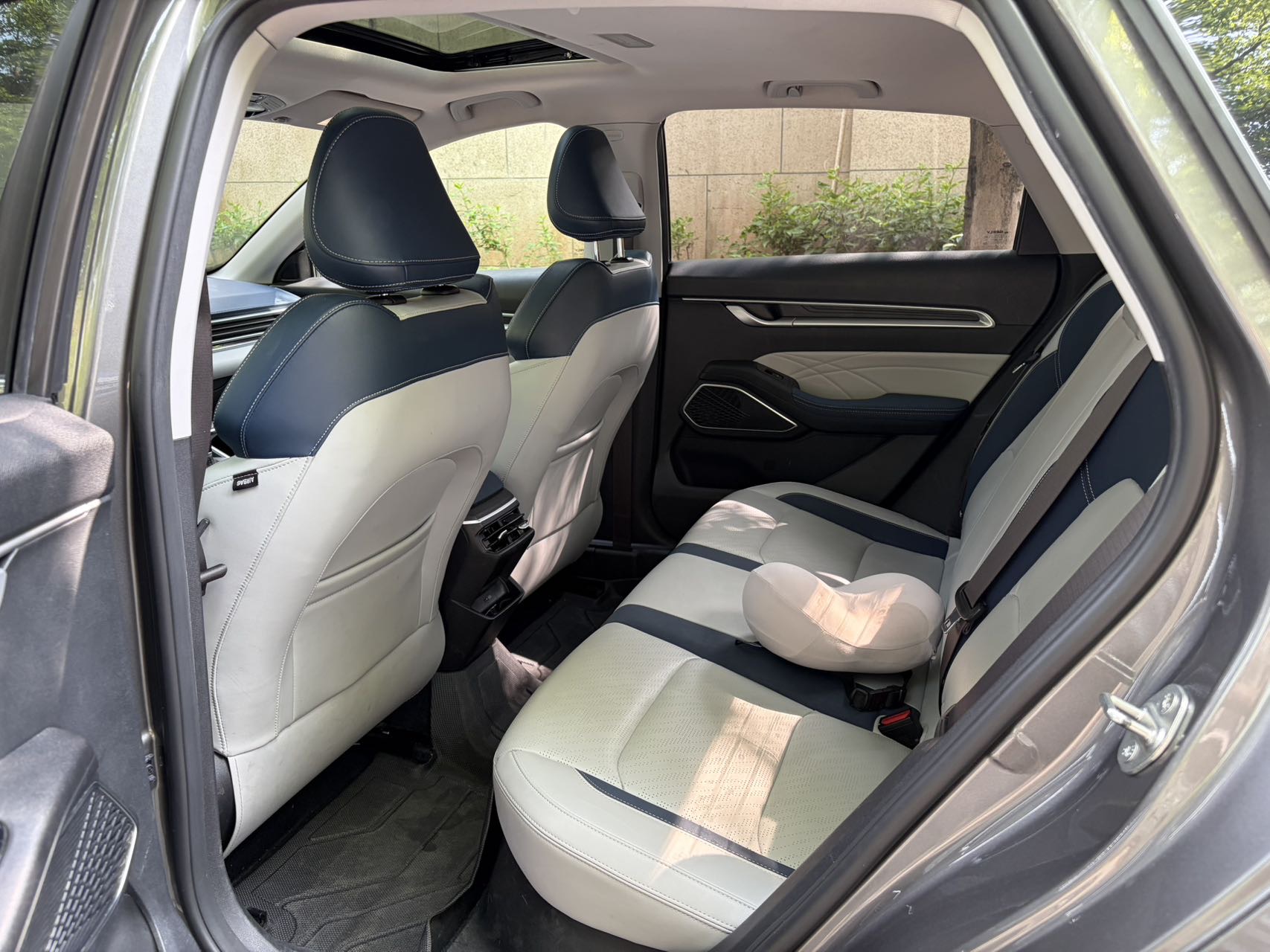 GEELY Emgrand 2022 car image #4