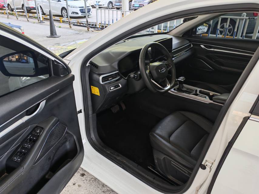 GEELY Emgrand 2022 car image #4