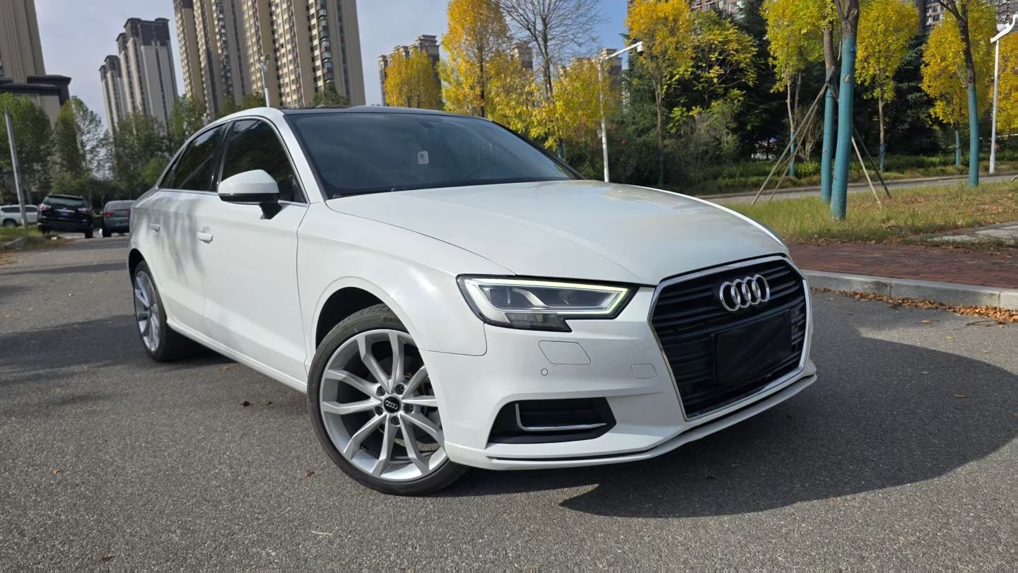 Audi A3 2019 car image #3