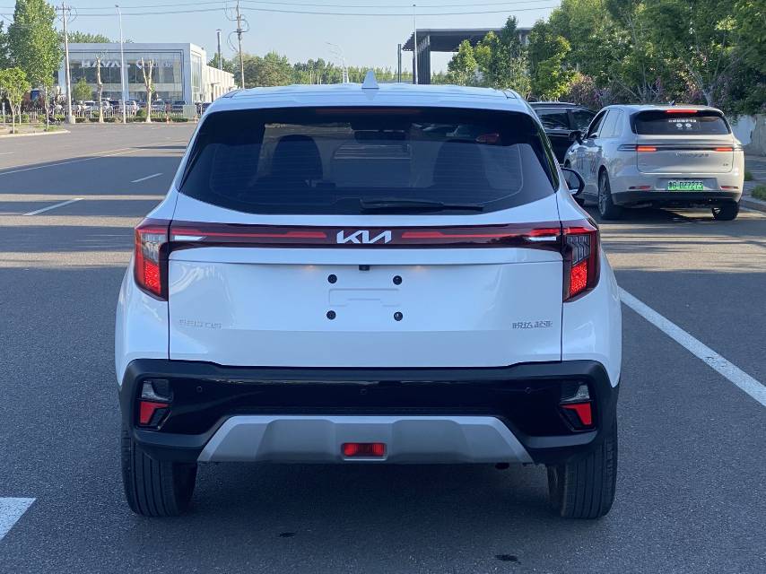 Kia Seltos 2023 #8 Kia Seltos 2023 car image #8