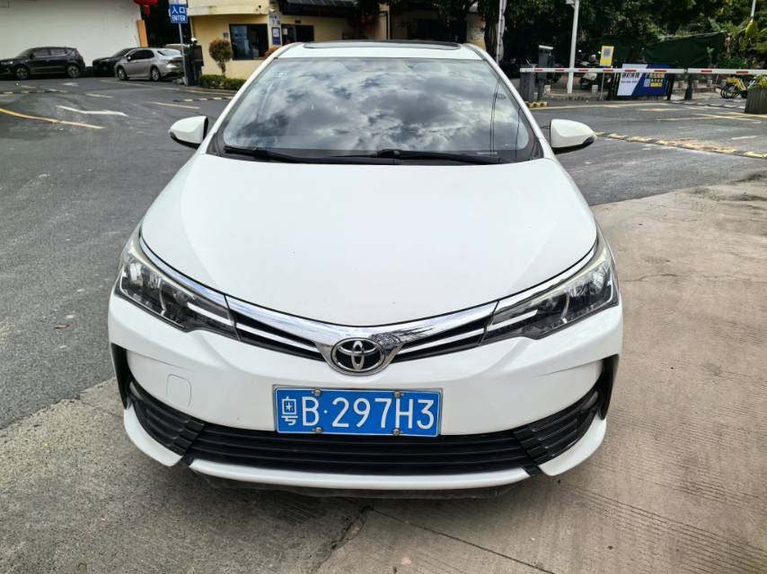 Toyota Corolla 2018 #2 Toyota Corolla 2018 car image #2