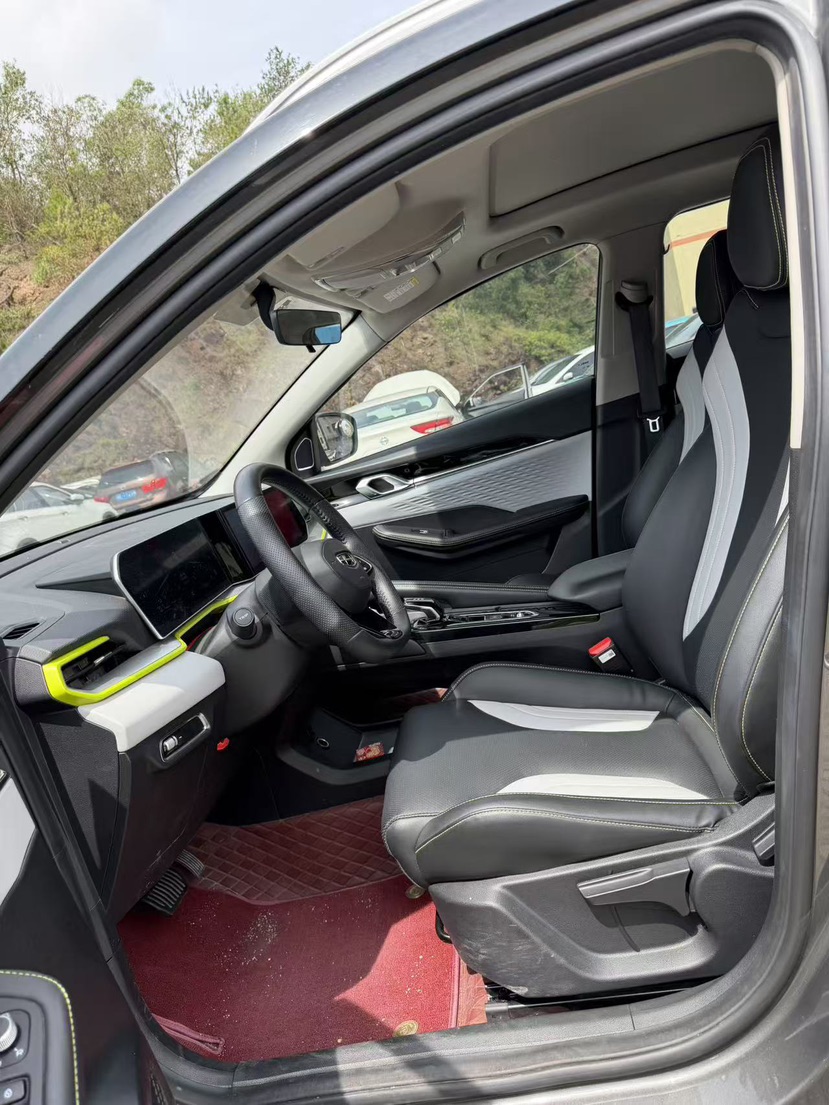 GEELY Coolray 2022 #2 GEELY Coolray 2022 car image #2