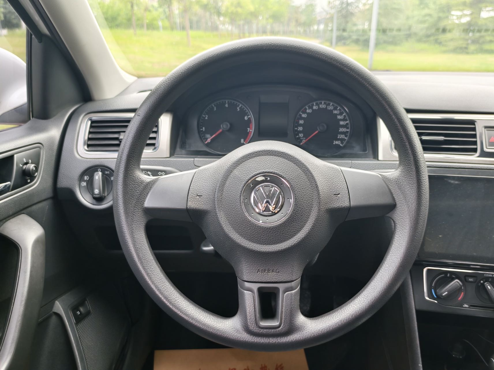 Volkswagen Santana 2016 car image #7