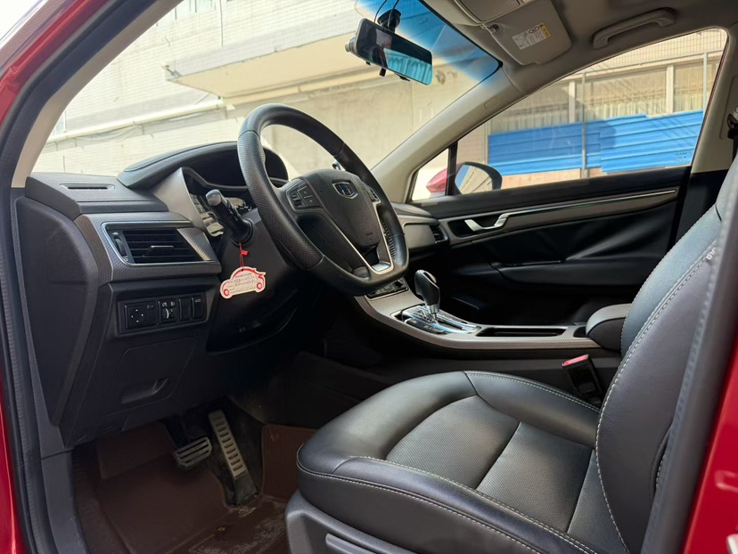 GEELY Emgrand GS 2016 #4 GEELY Emgrand GS 2016 car image #4
