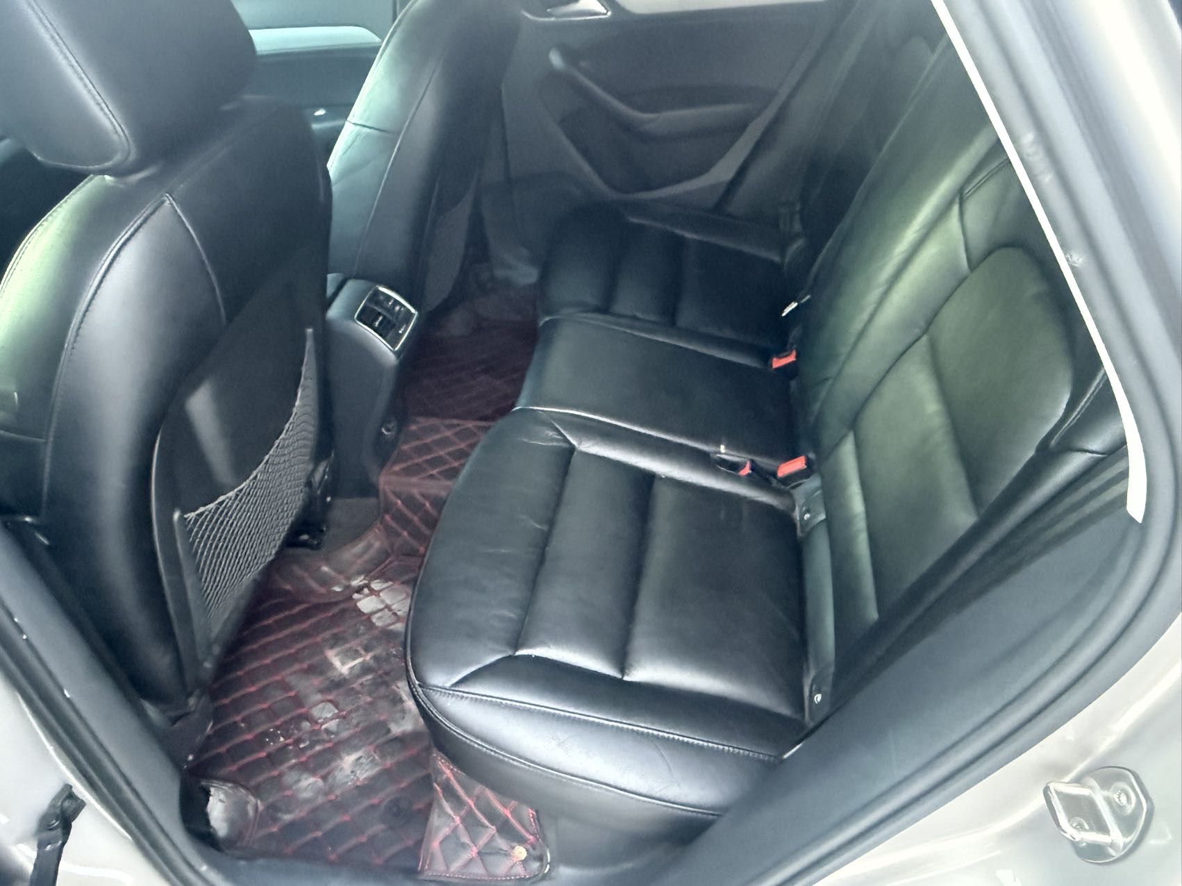 Audi Q3 2015 car image #5