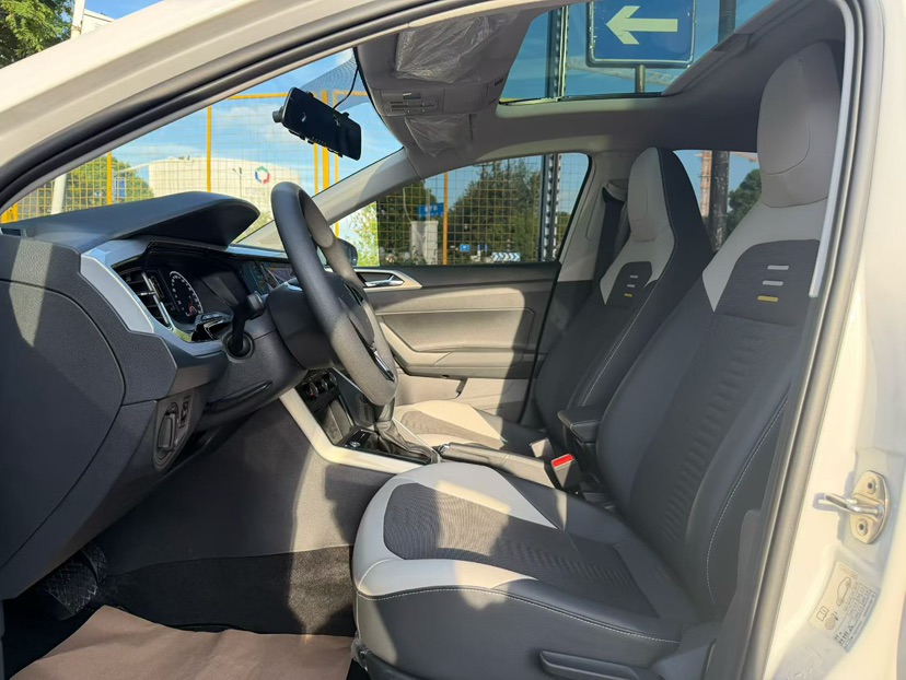 Volkswagen Polo 2022 car image #6