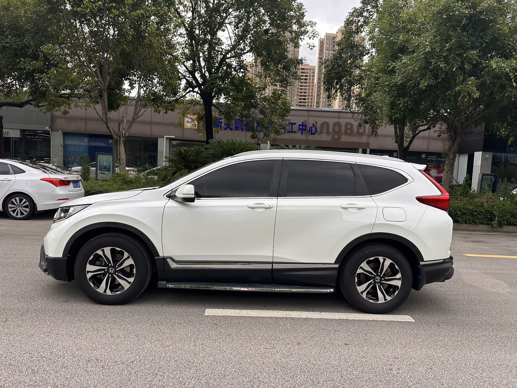 Honda CR-V 2019 car image #4