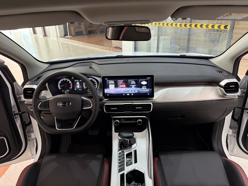 GEELY Coolray 2022 #9 GEELY Coolray 2022 car image #9