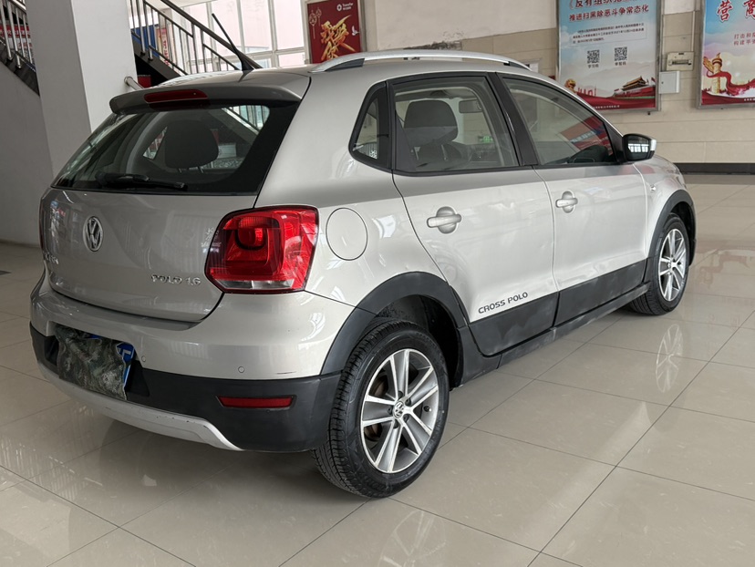 Volkswagen Polo 2012 #4 Volkswagen Polo 2012 car image #4