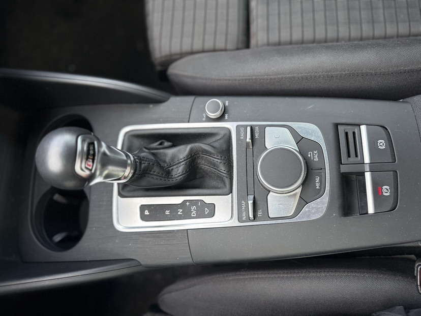 Audi A3 2019 car image #13