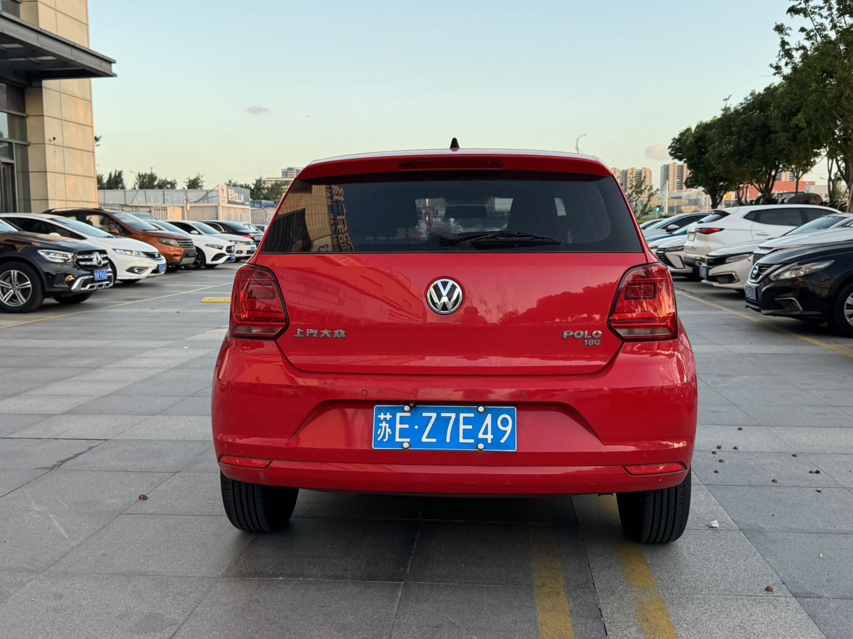Volkswagen Polo 2018 car image #9