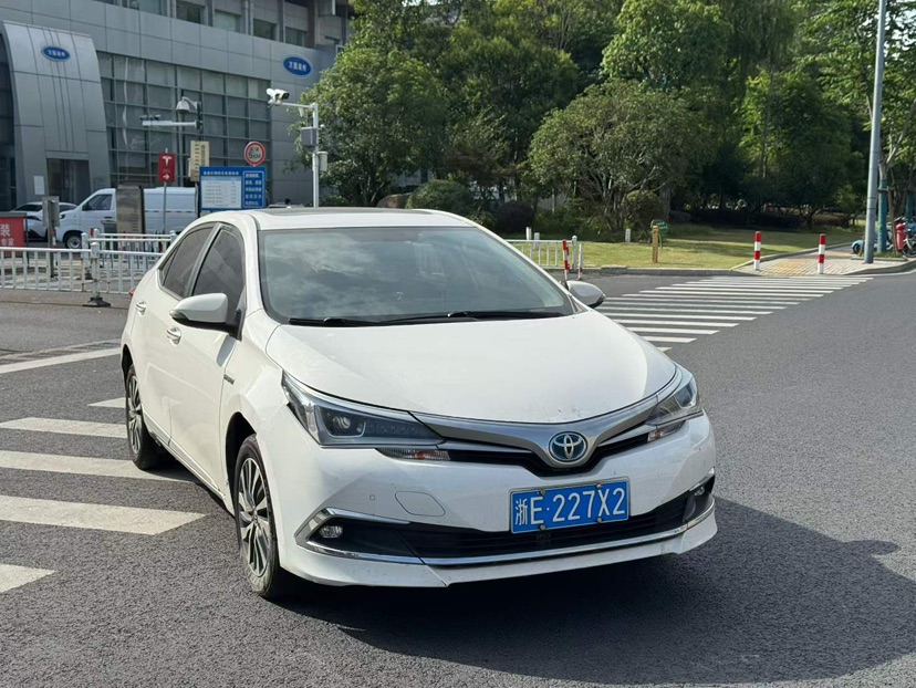 Toyota Corolla 2019 #3 Toyota Corolla 2019 car image #3