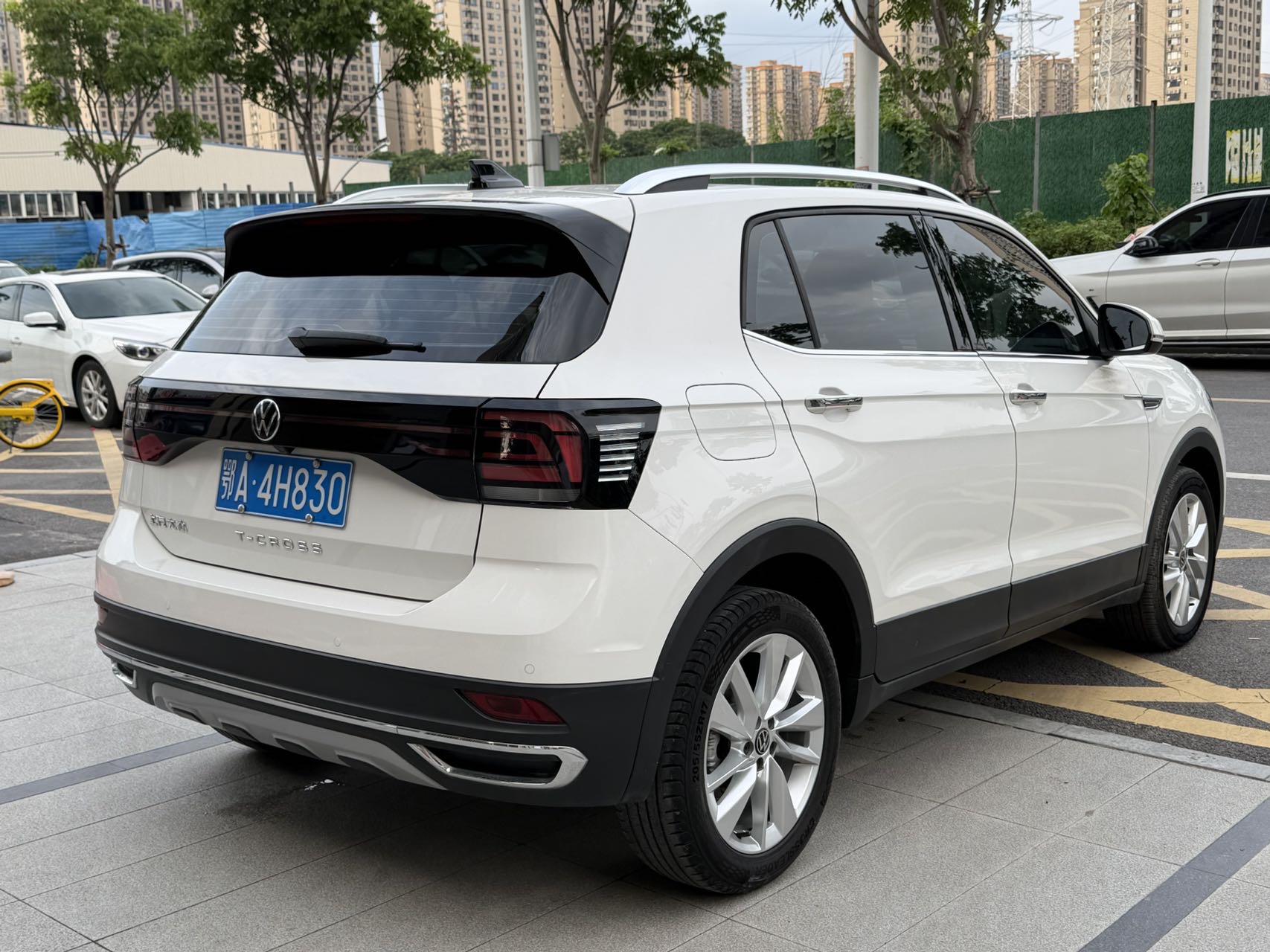 Volkswagen T-Cross 2022 car image #11
