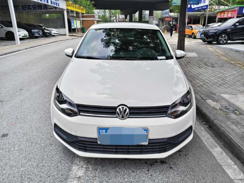 Volkswagen Polo 2018 car image #2
